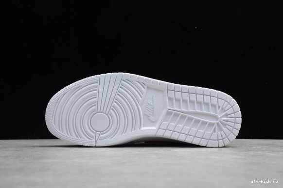 BQ6472-106 Mid BQ6472-106 Red 1 White (W) University Jordan 0101